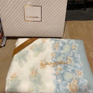 New in Box Rare Luxe Lancel Paris Blanket Throw Gift